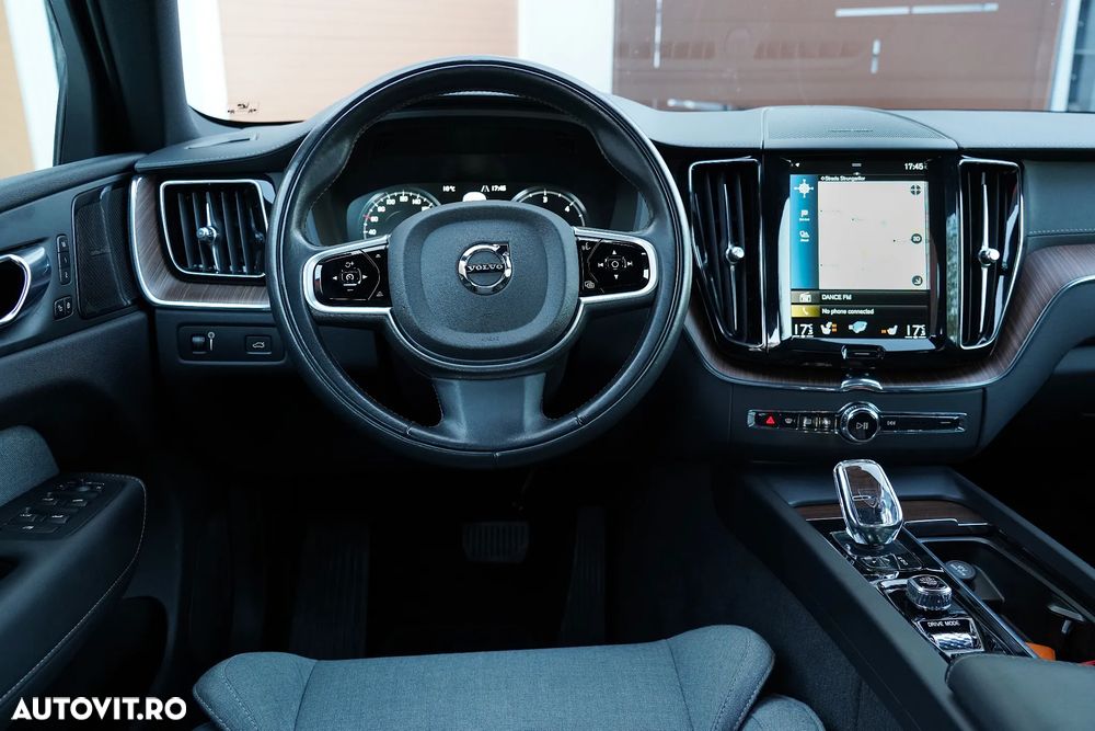 Volvo XC 60 B4 D AWD Ultimate Bright - 13