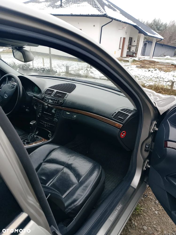 Mercedes-Benz Klasa E 200 CDI Elegance - 16
