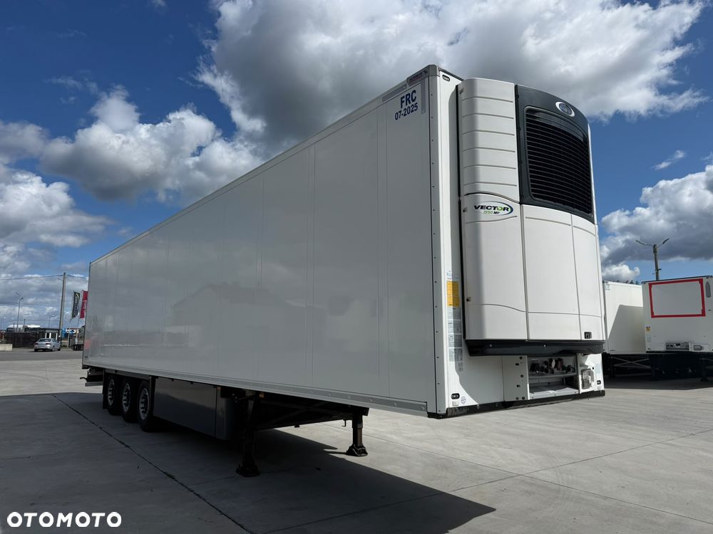 Schmitz Cargobull Chłodnia Schmitz 2019 r., Listwa LDS - AMAZON , z Carrier Vector 1950 - 4