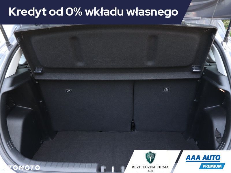 Hyundai i20 - 15