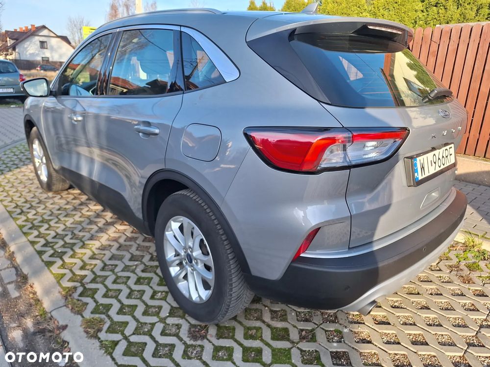 Ford Kuga 2.5 Duratec FHEV 4x4 TITANIUM - 17