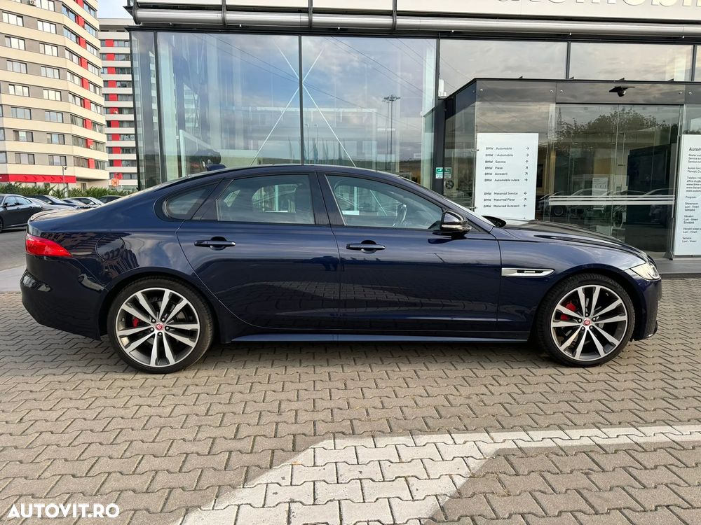 Jaguar XF 25d AWD R-Sport - 4