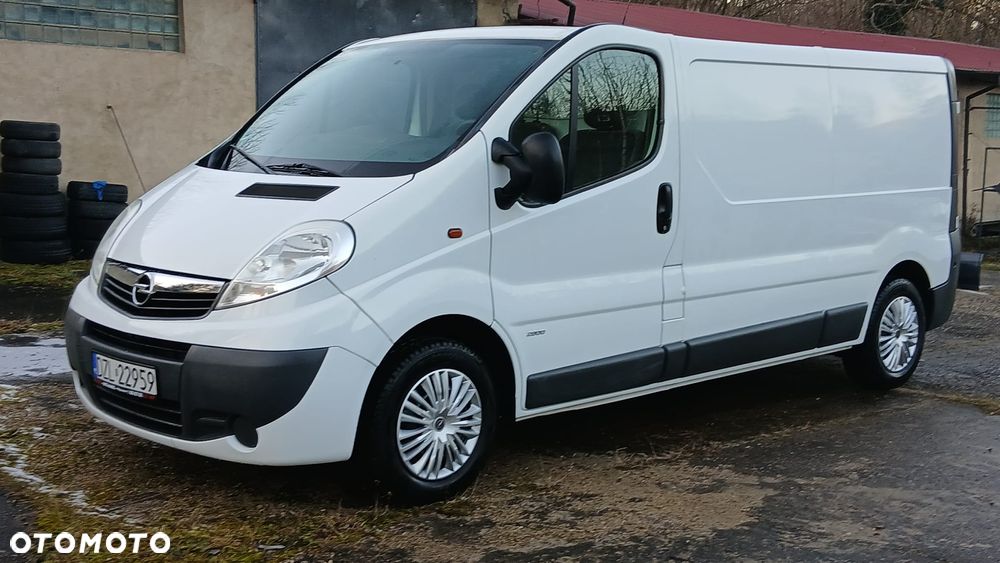 Opel VIVARO - 23