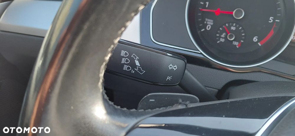 Volkswagen Passat - 9