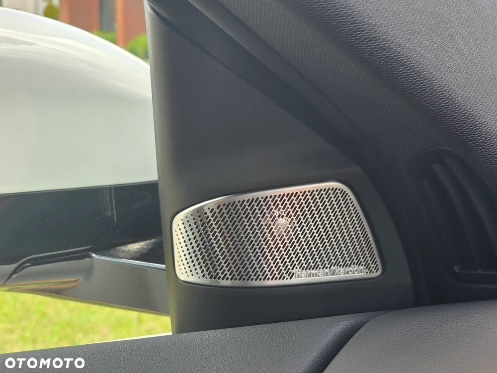 BMW iX3 50 xDrive 113.4kWh - 18