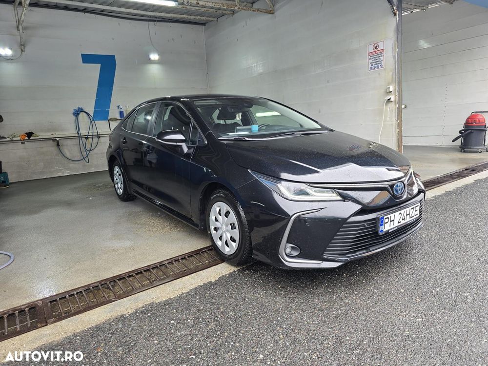 Toyota Corolla ver-1-8-hsd-business - 3