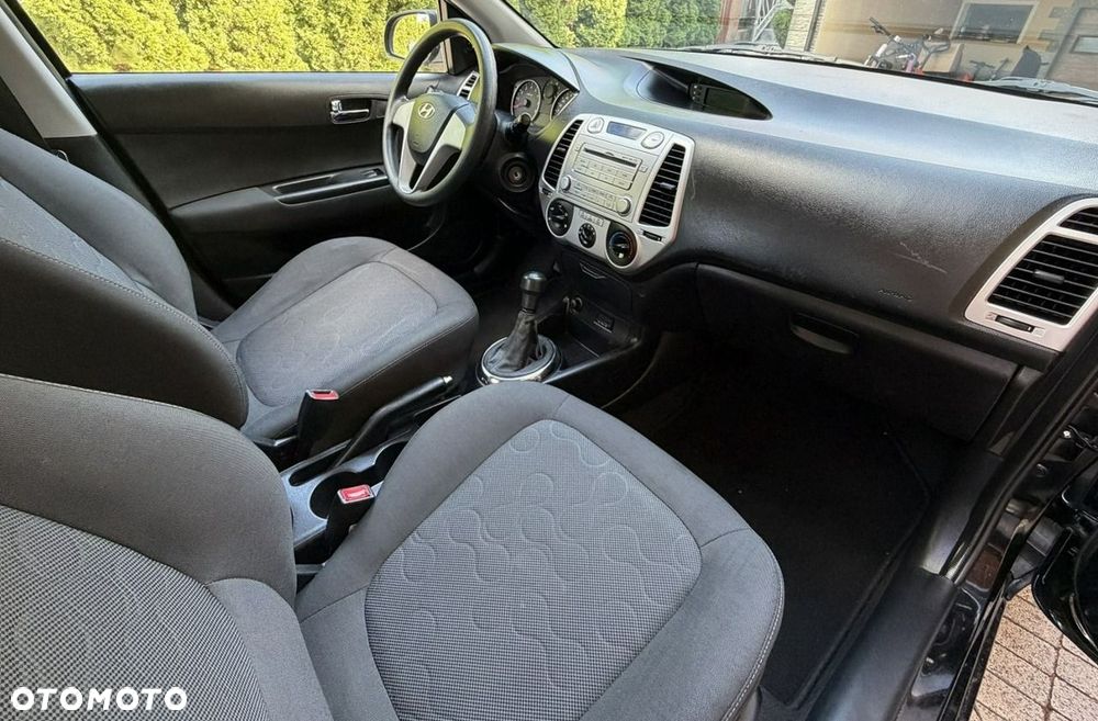 Hyundai i20 - 14