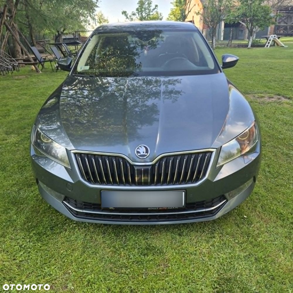Skoda Superb 2.0 TDI L&K DSG - 2