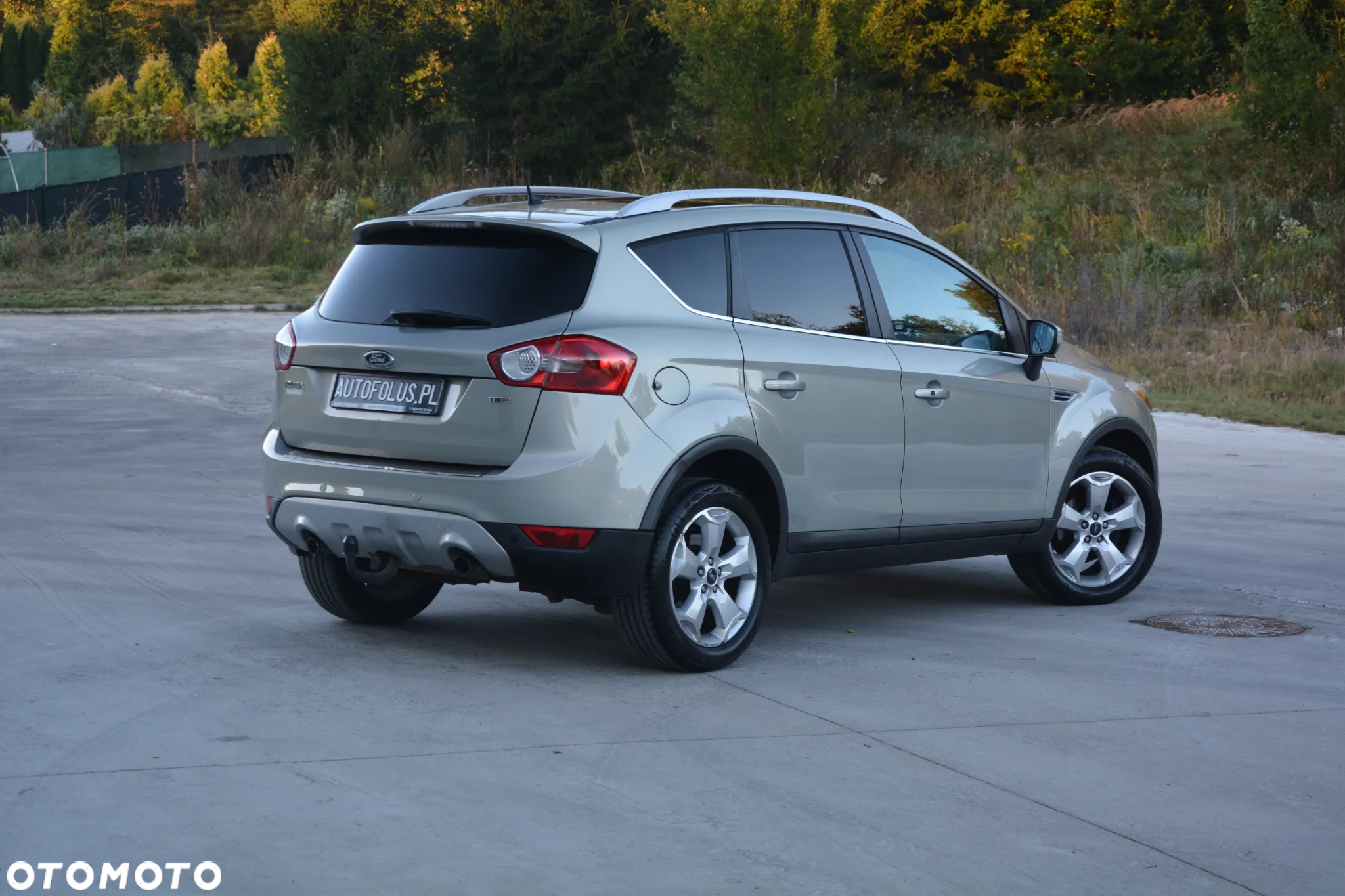 Ford Kuga 2.0 TDCi 4x4 Titanium - 3