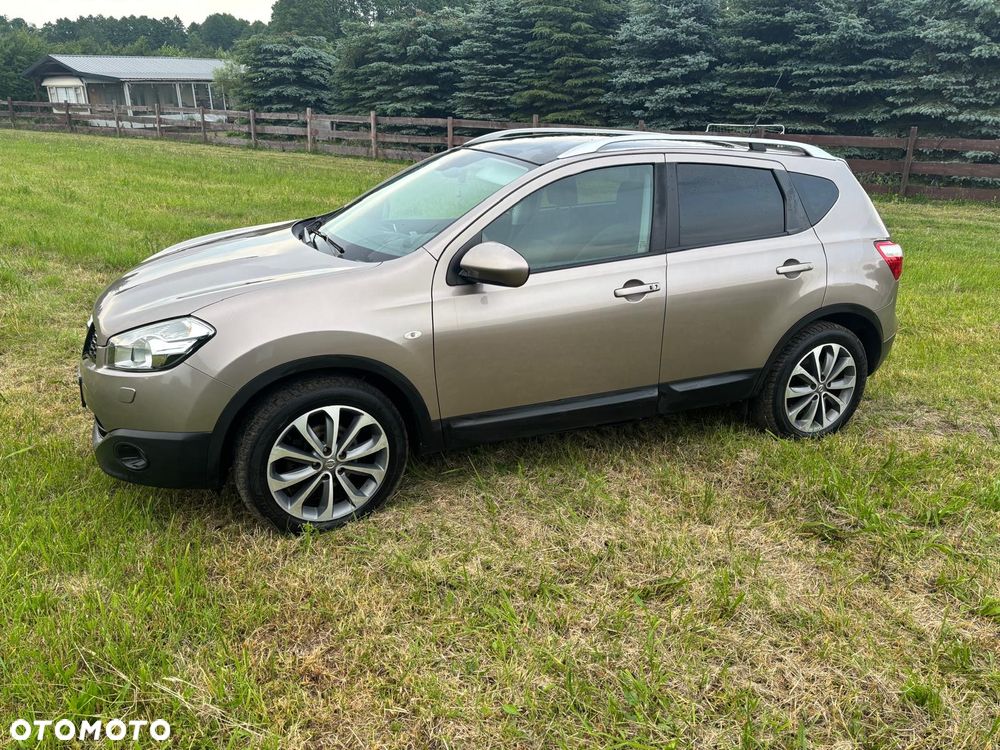 Nissan Qashqai 2.0 4x4 Lounge CVT - 22