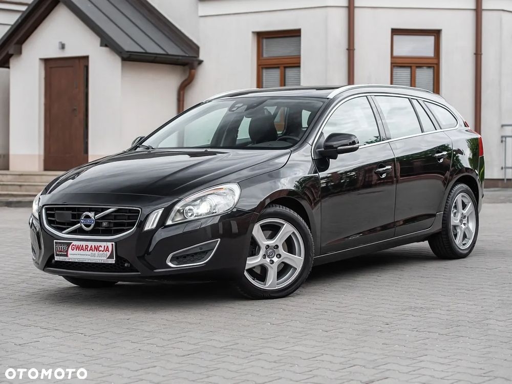 Volvo V60 D2 Summum - 6