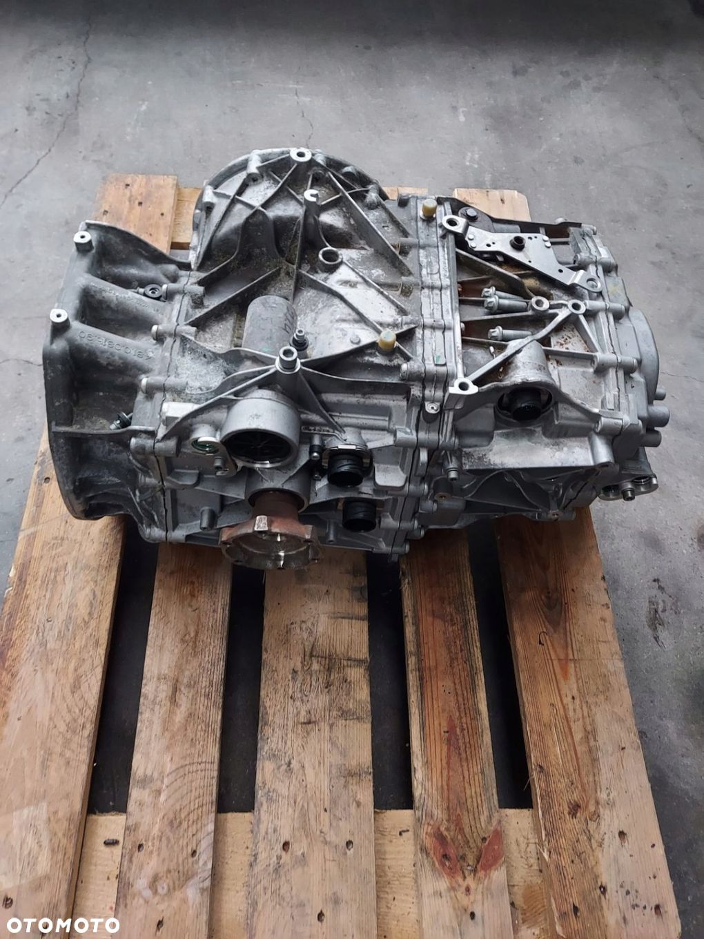 SKRZYNIA BIEGÓW FERRARI 488 GTB 4810030896 - 1