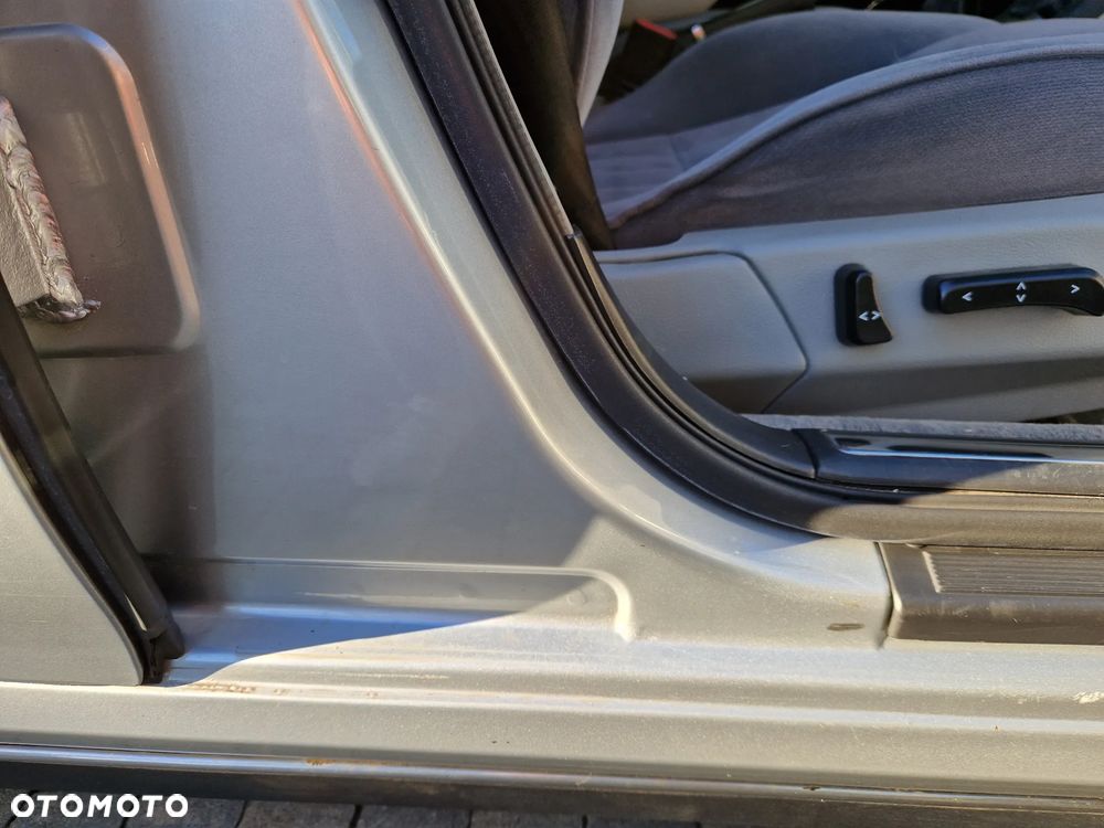 Alfa Romeo 166 - 28
