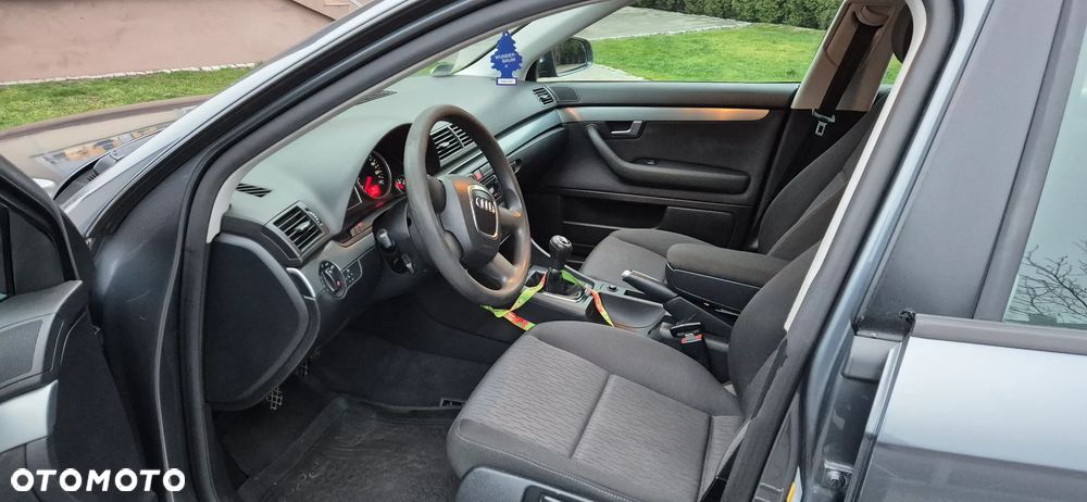 Audi A4 Avant 2.0 TDI DPF - 11