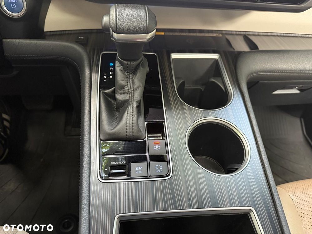 Toyota Sienna - 9