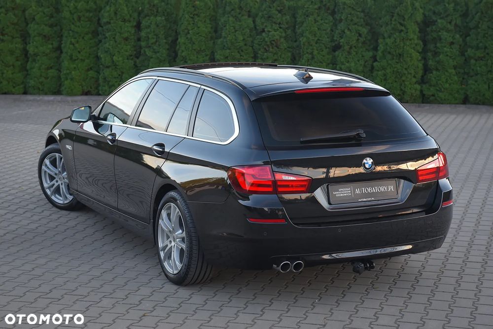 BMW Seria 5 525d Luxury Line - 22