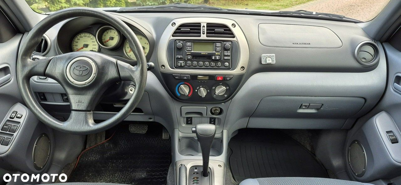 Toyota RAV4 2.0 VVT-i 4x4 - 8