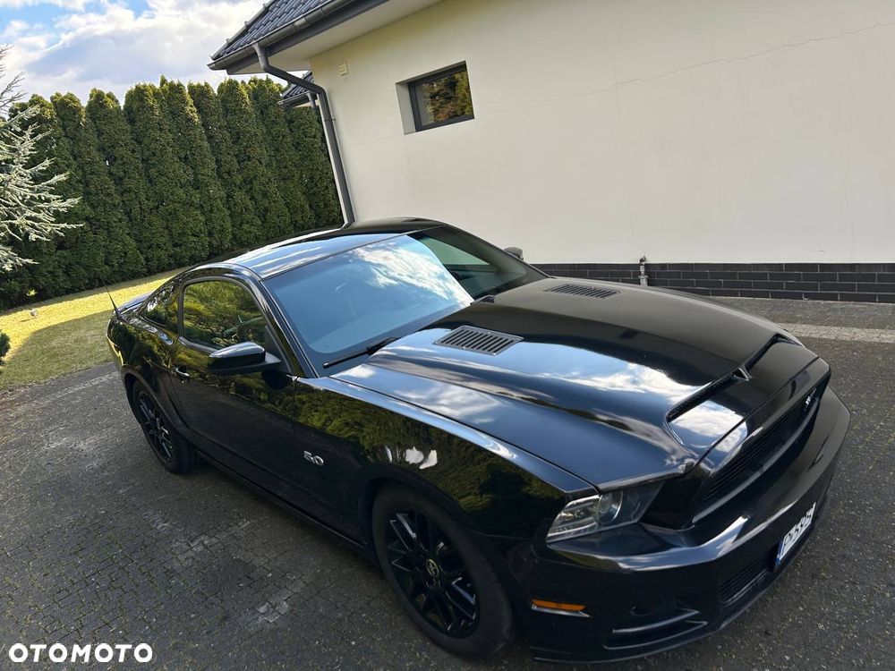 Ford Mustang 5.0 V8 GT - 2