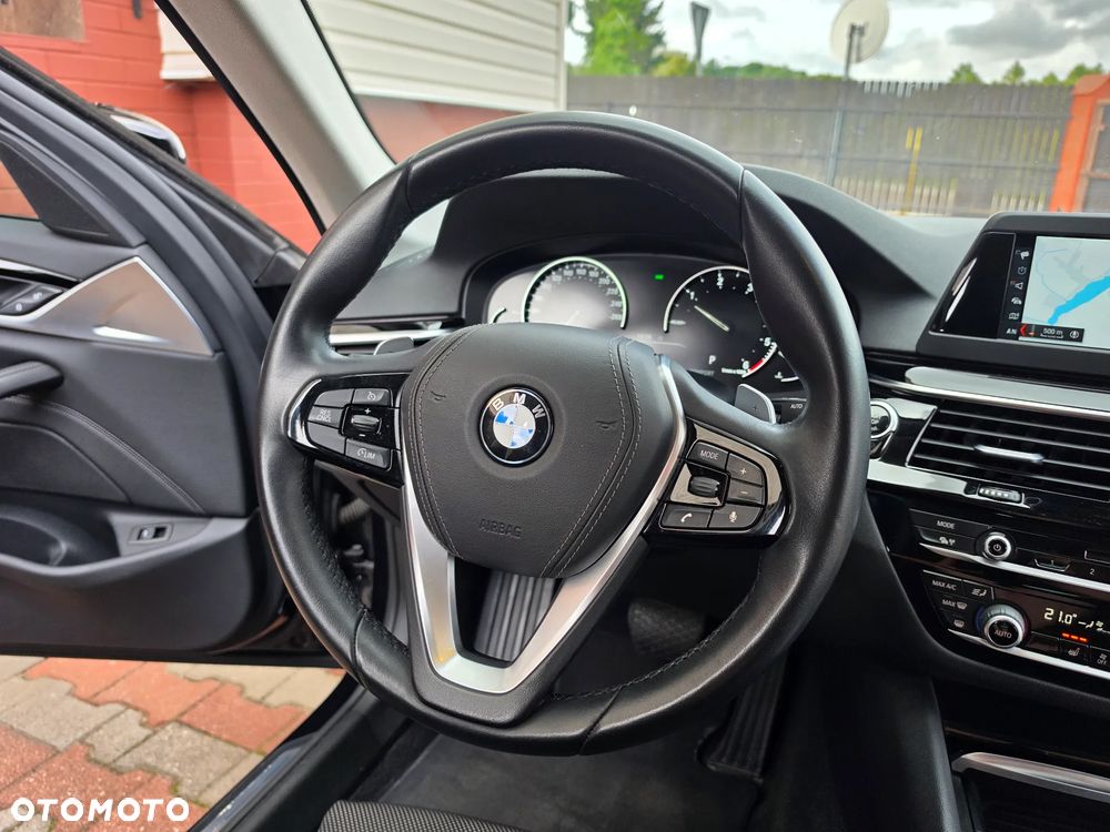 BMW Seria 5 520d M Sport Edition - 23
