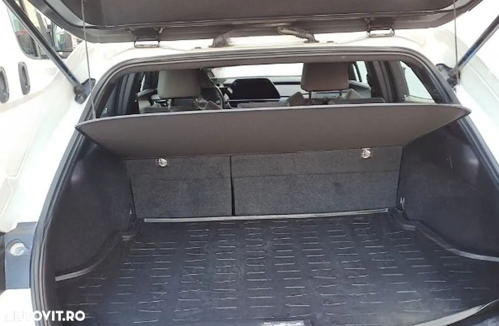 Lexus UX 250h Business Edition - 9