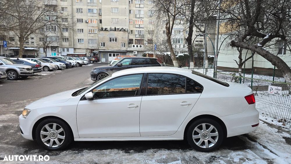 Volkswagen Jetta 1.2 TSI Trendline - 8