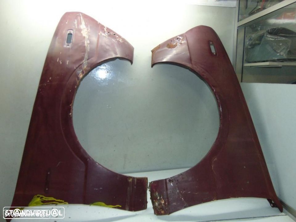 Toyota KE 30 ou 36 guarda-lamas - 1