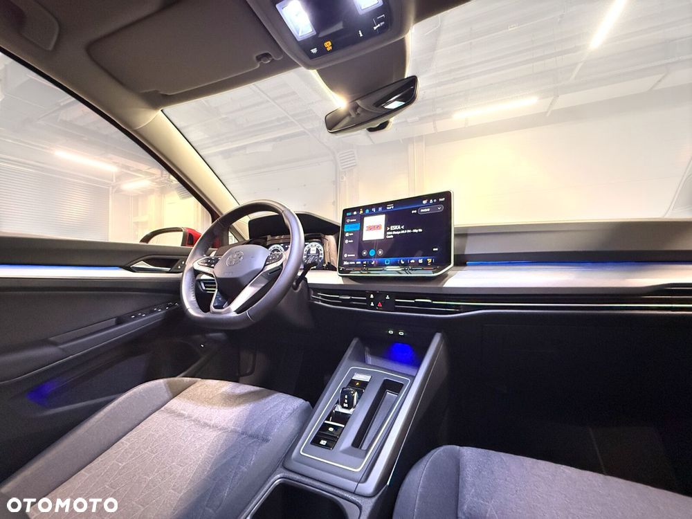 Volkswagen Golf - 32