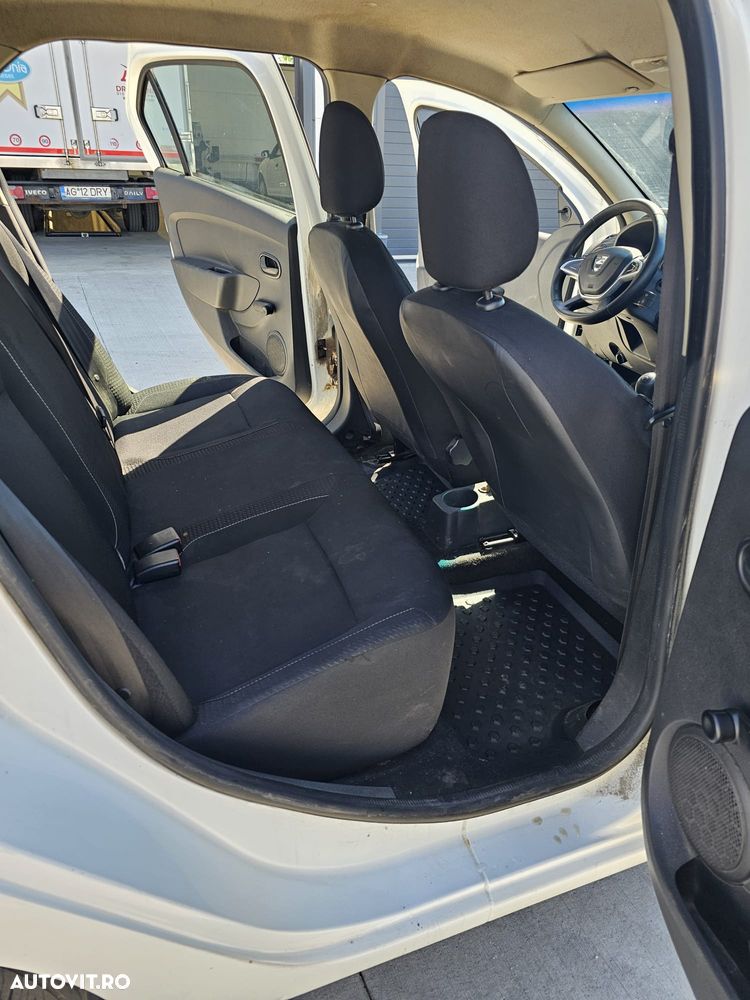 Dacia Logan - 10