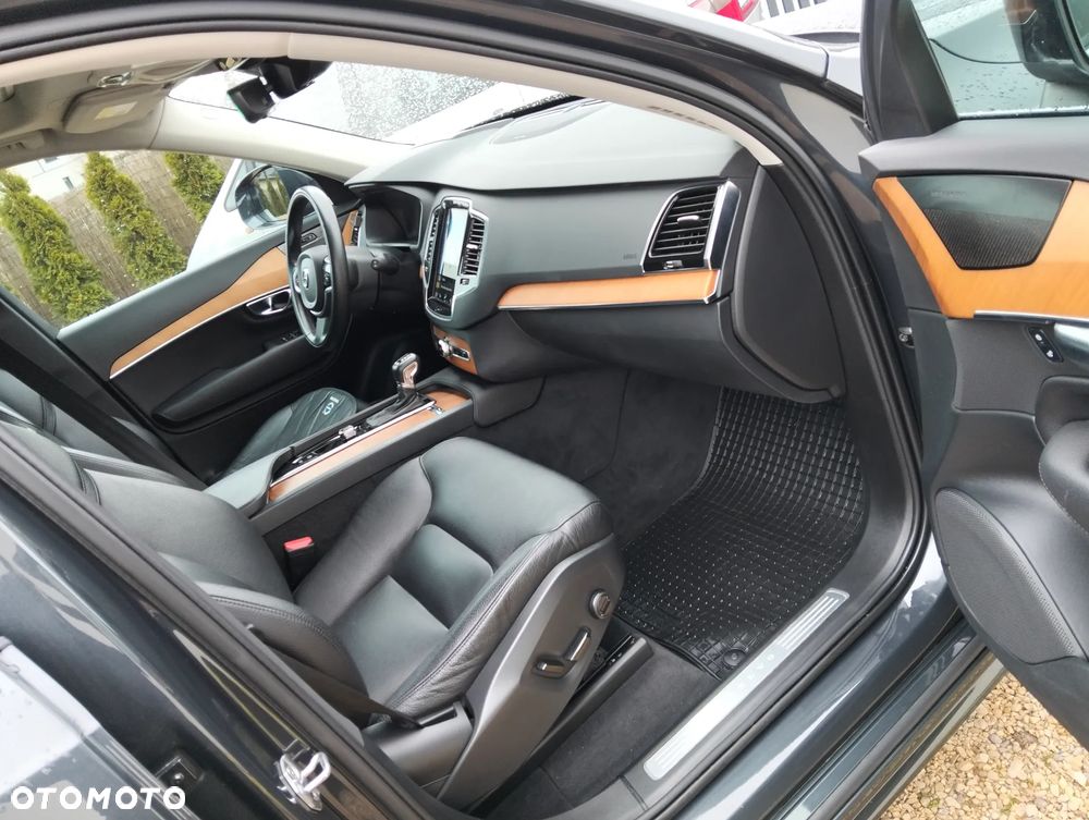 Volvo XC 90 T6 GPF AWD Momentum 7os - 21