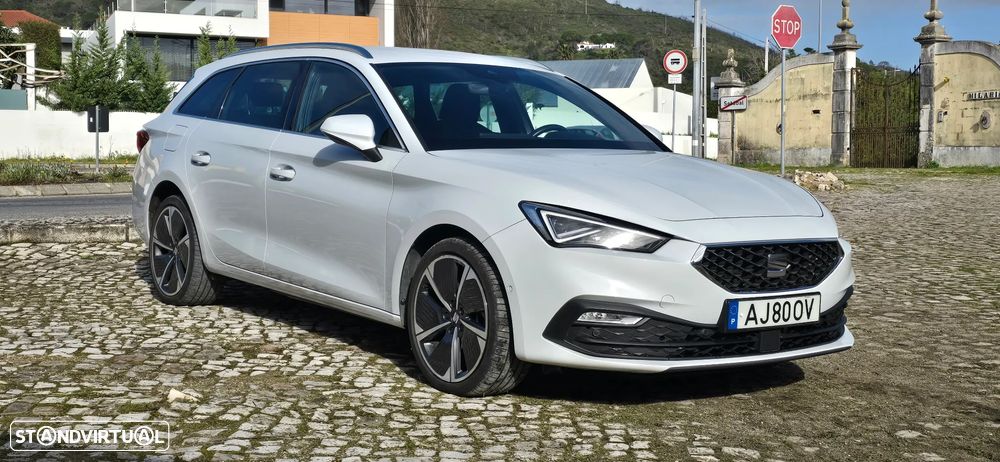 SEAT Leon 1.4 e-Hybrid Xcellence DSG - 2