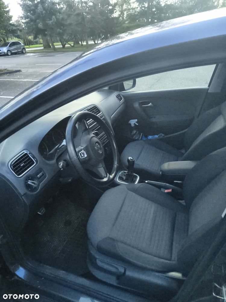 Volkswagen Polo - 4