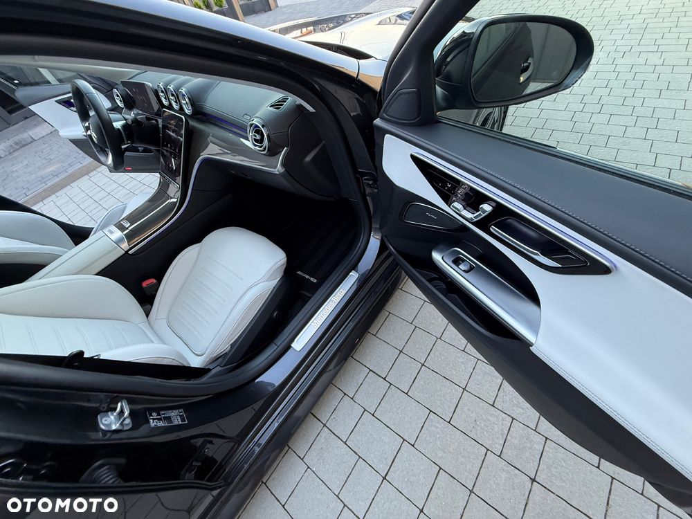 Mercedes-Benz Klasa C 300 mHEV 4-Matic AMG - 23