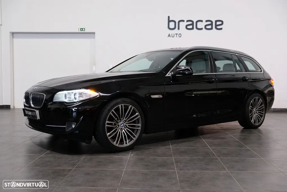 BMW 520 i Touring Aut. Luxury Line - 2
