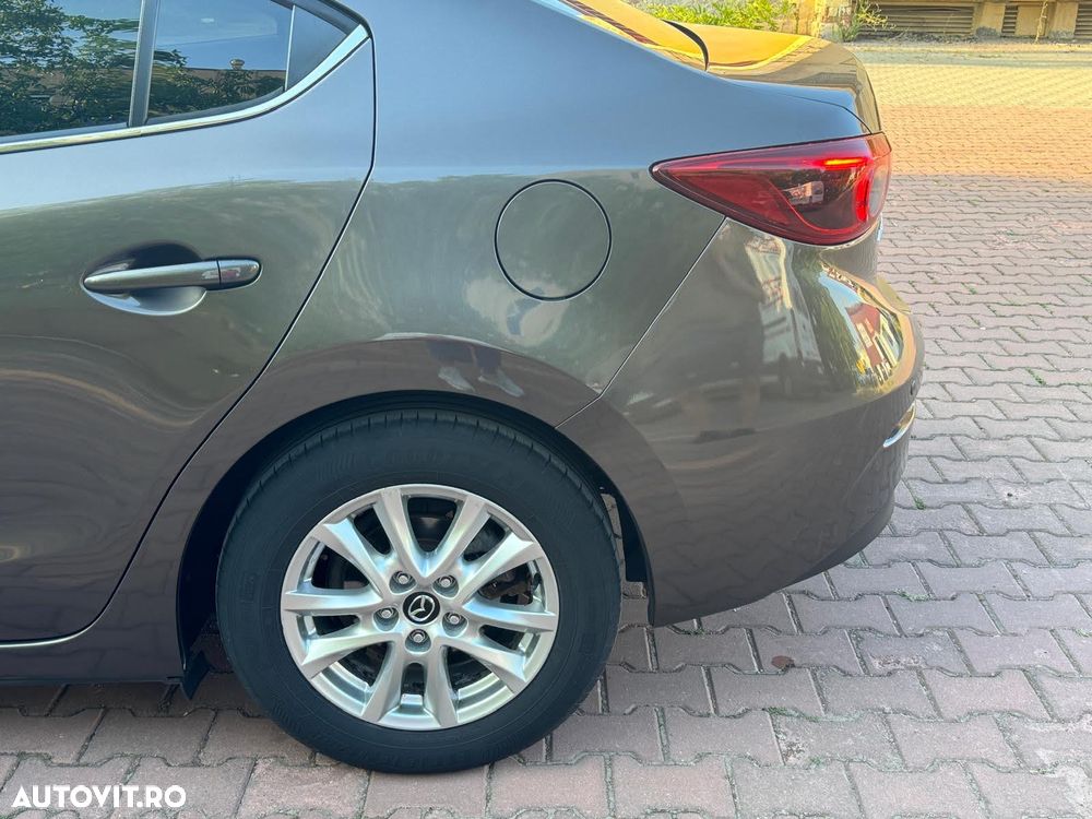 Mazda 3 G120 Attraction - 15