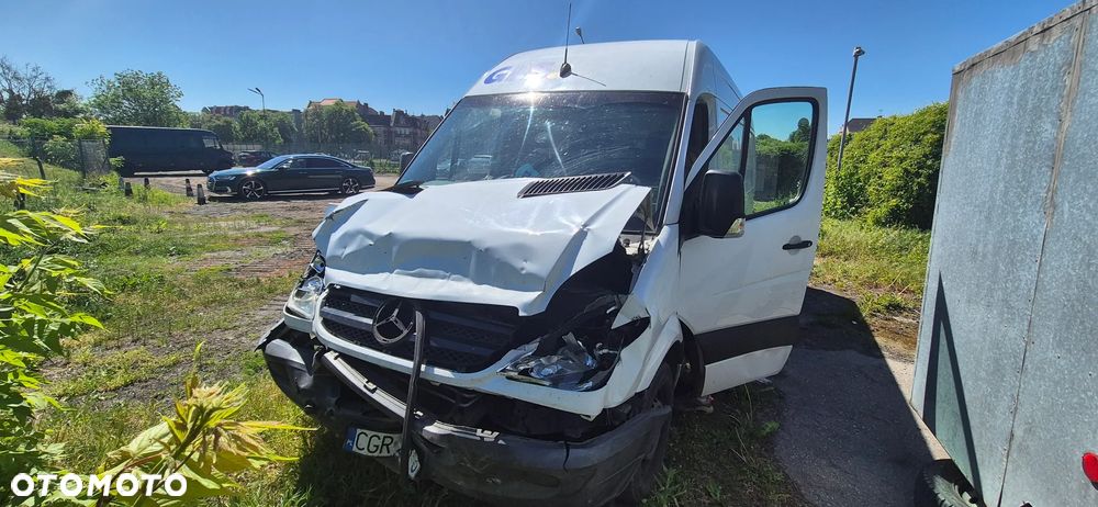 Mercedes-Benz Sprinter - 1