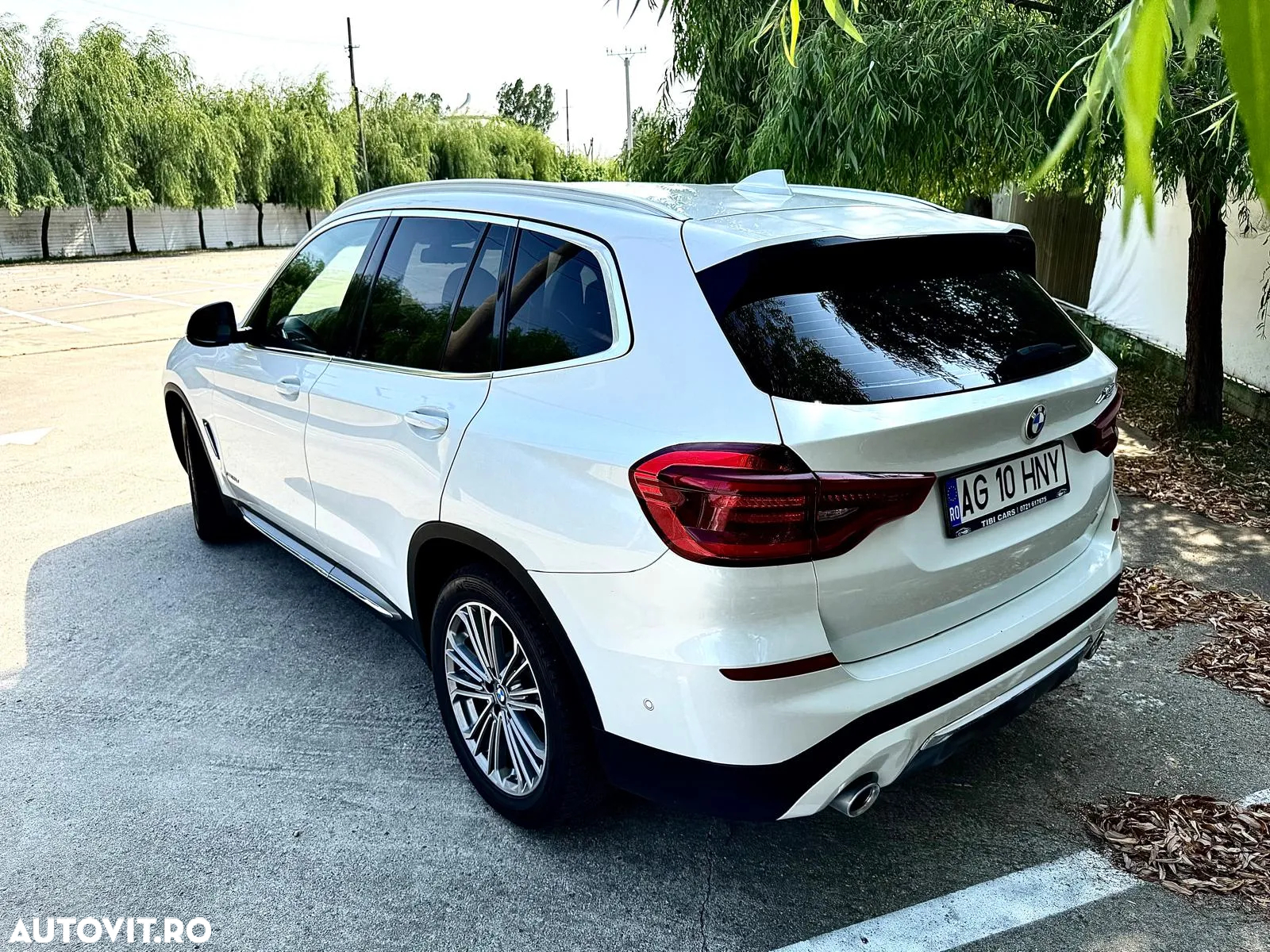 BMW X3 xDrive20d AT Luxury Line - 8