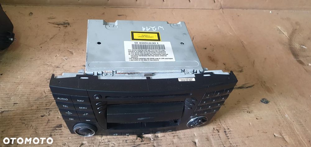 Radio radioodtwarzacz NAVI nawigacja Mercedes E-Klasa W211 A2118201079 - 2