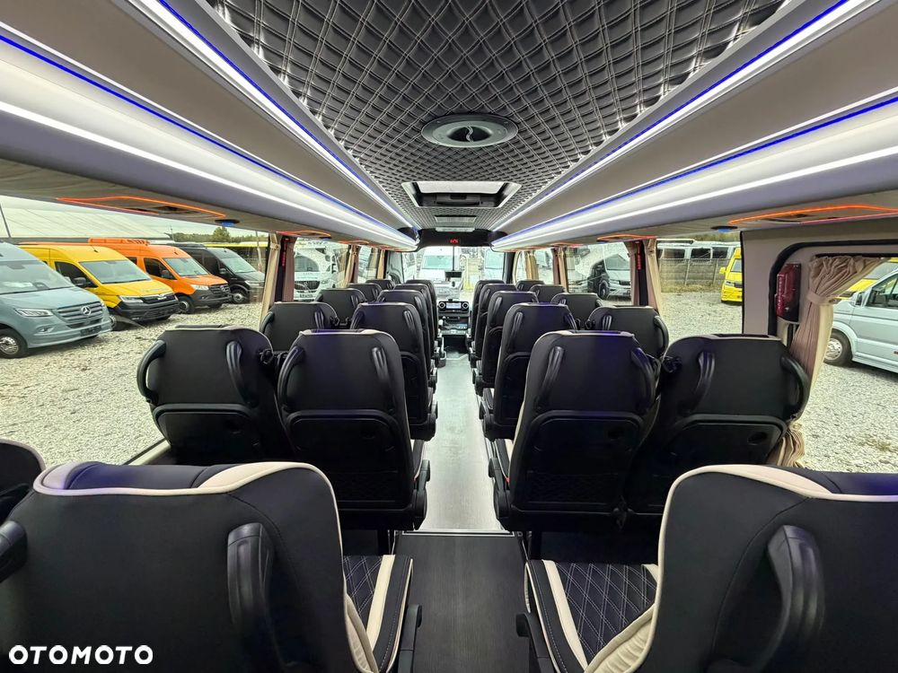 Mercedes-Benz Sprinter 519 - 26