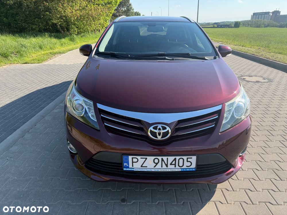 Toyota Avensis - 2