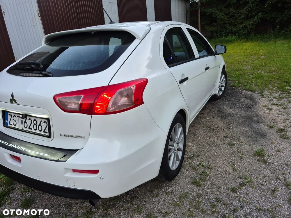 Mitsubishi Lancer 1.6 Inform - 7