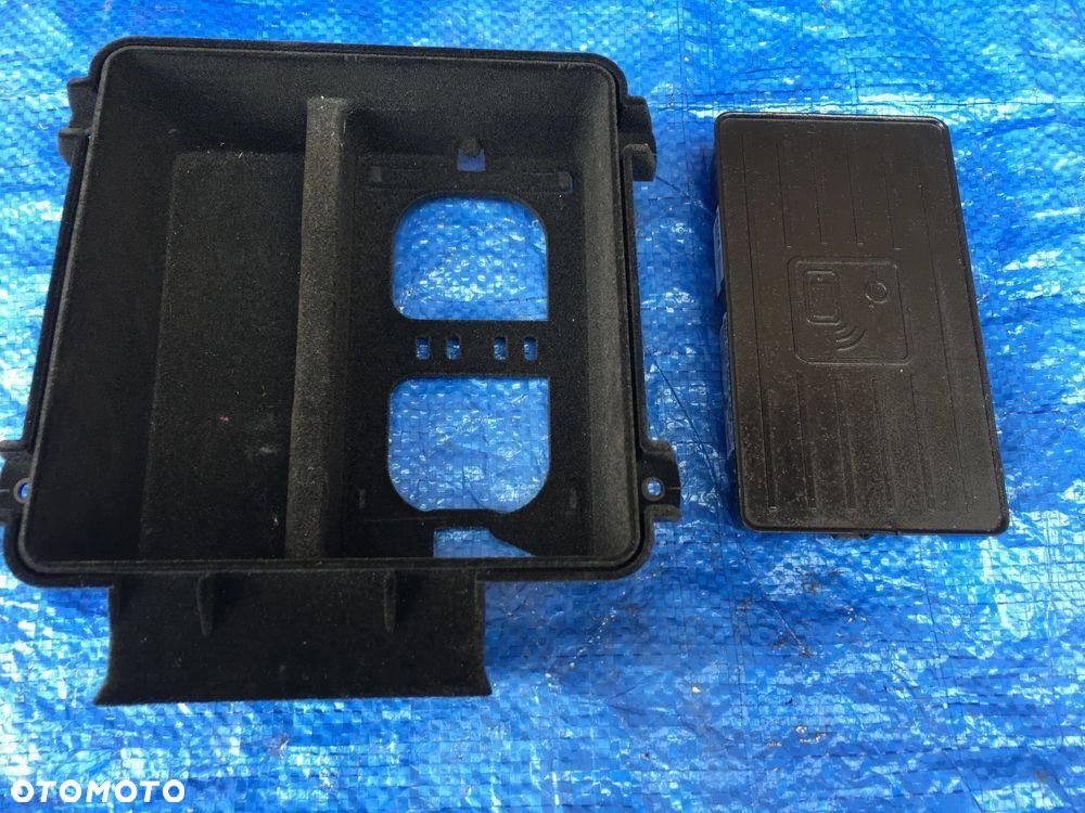 Audi Q7 4M Ładowarka Indukcyjna Indukcja Schowek 4M0035502A - 1