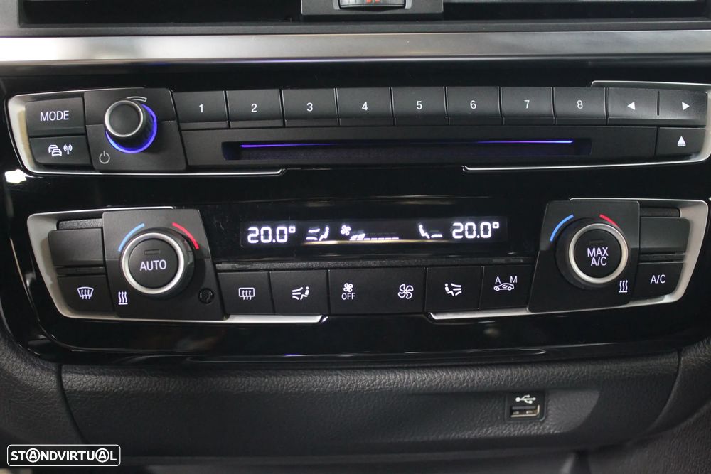 BMW 330 e iPerformance Pack M - 11