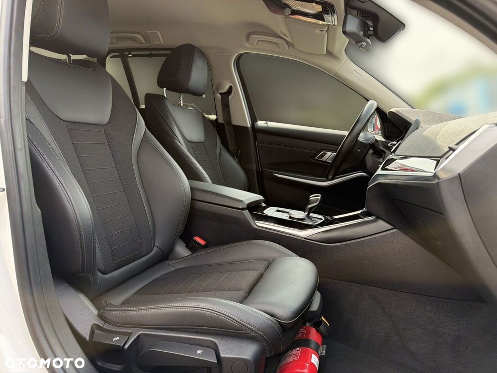 BMW Seria 3 - 18