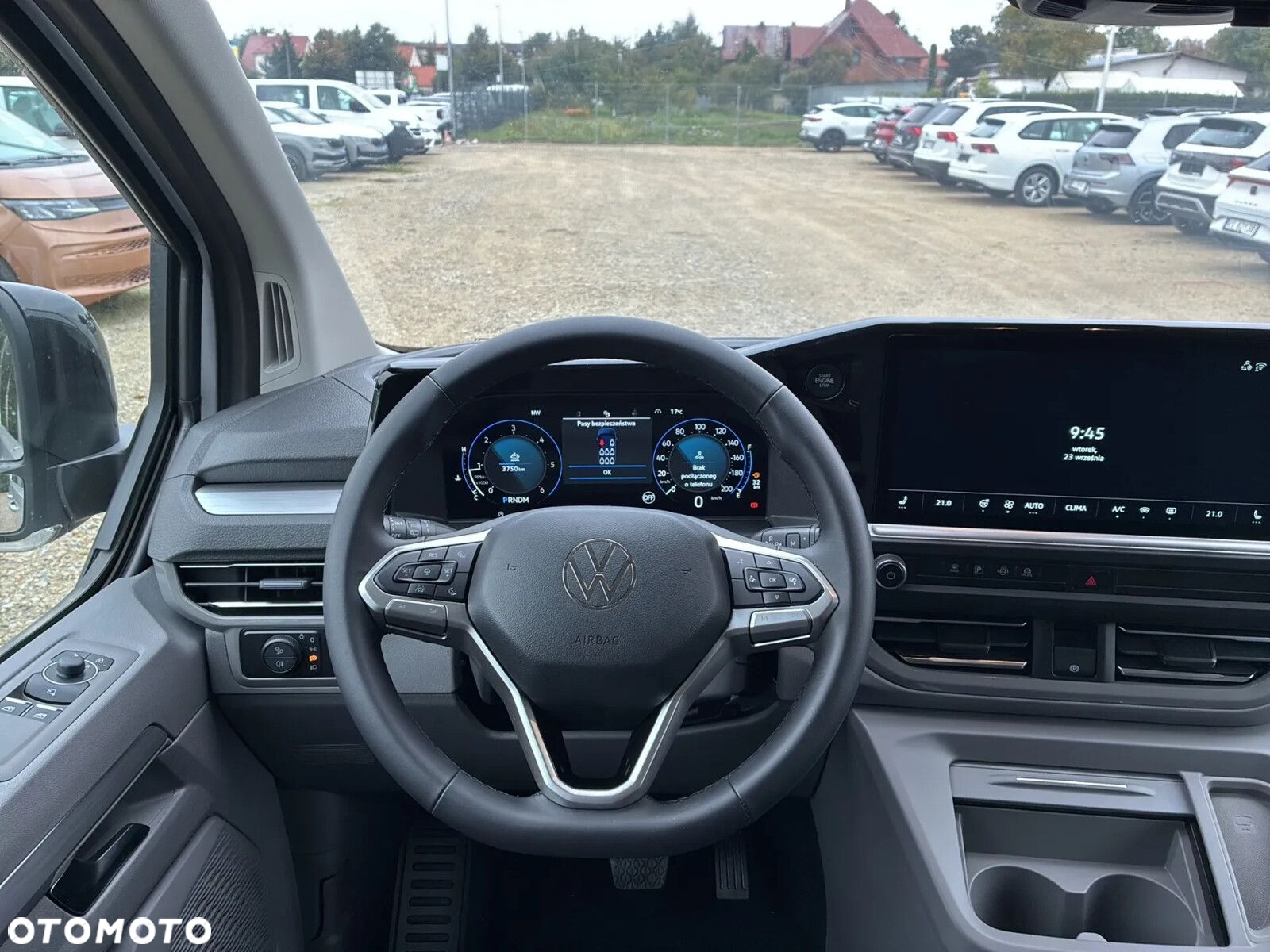 Volkswagen Caravelle - 19