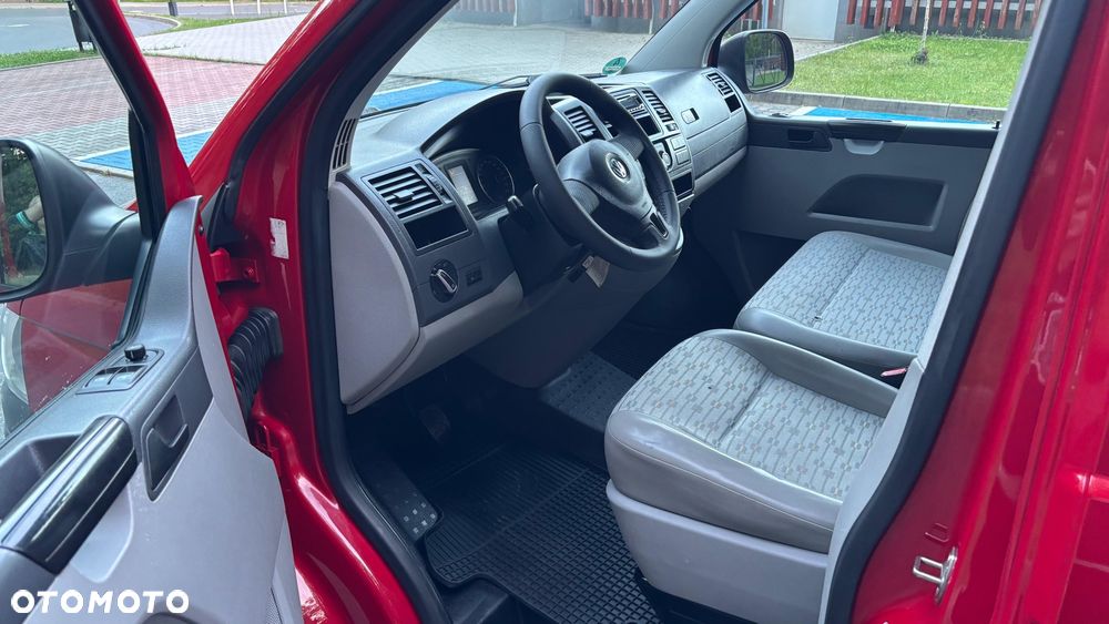 Volkswagen Transporter T5 - 11