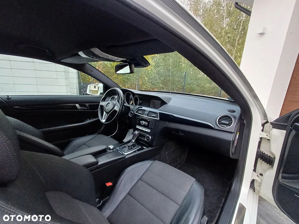 Mercedes-Benz Klasa C - 25