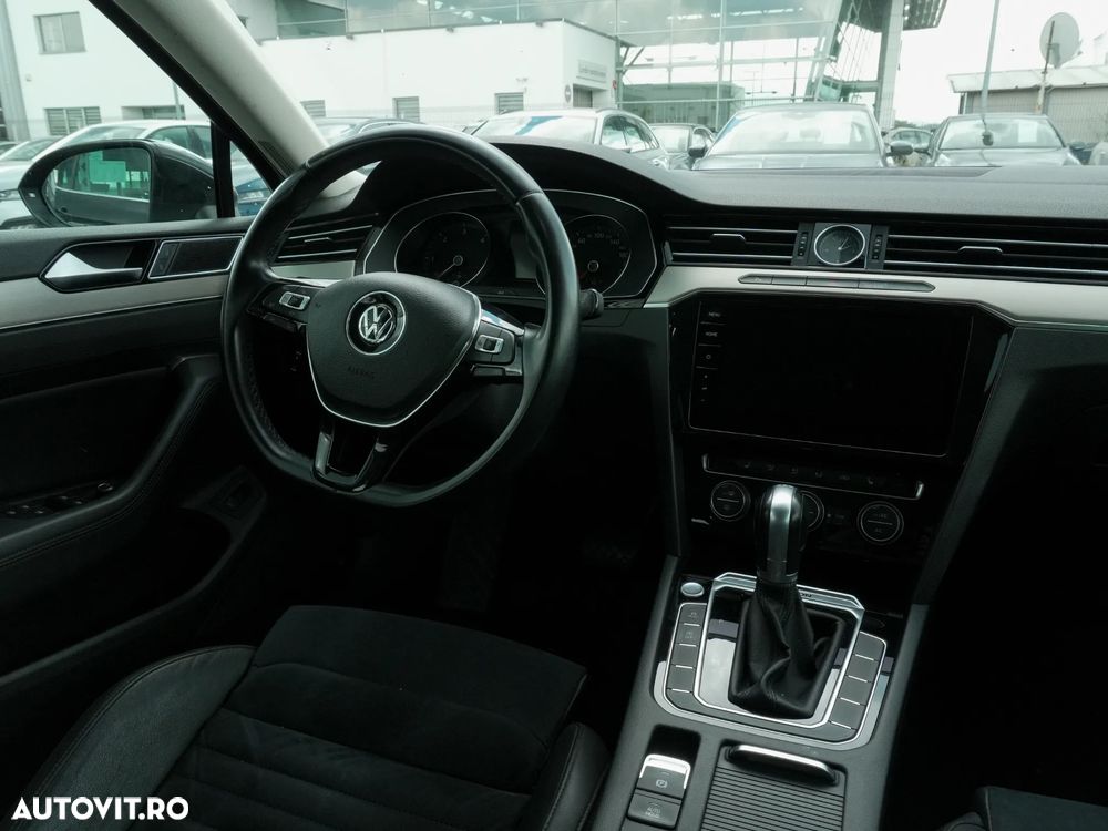 Volkswagen Passat 2.0 TDI DSG 4Motion Highline - 19