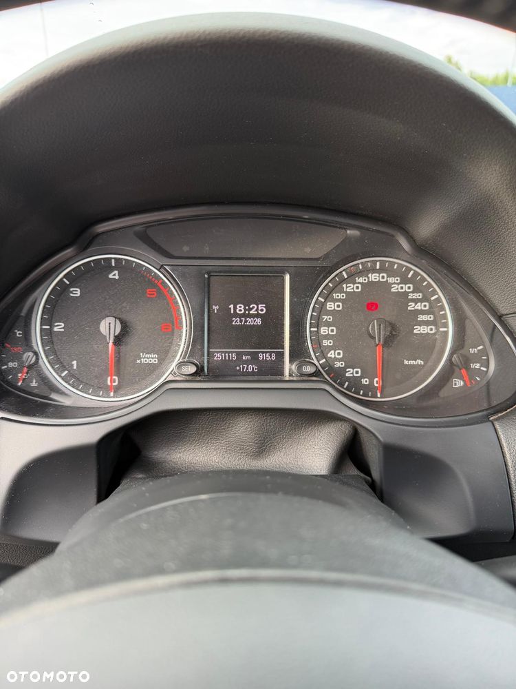 Audi Q5 2.0 TDI Quattro - 8