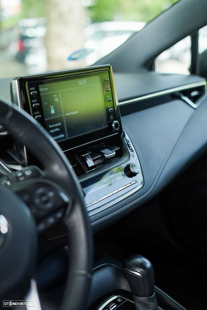 Toyota Corolla 1.8 Hybrid Comfort Plus - 15