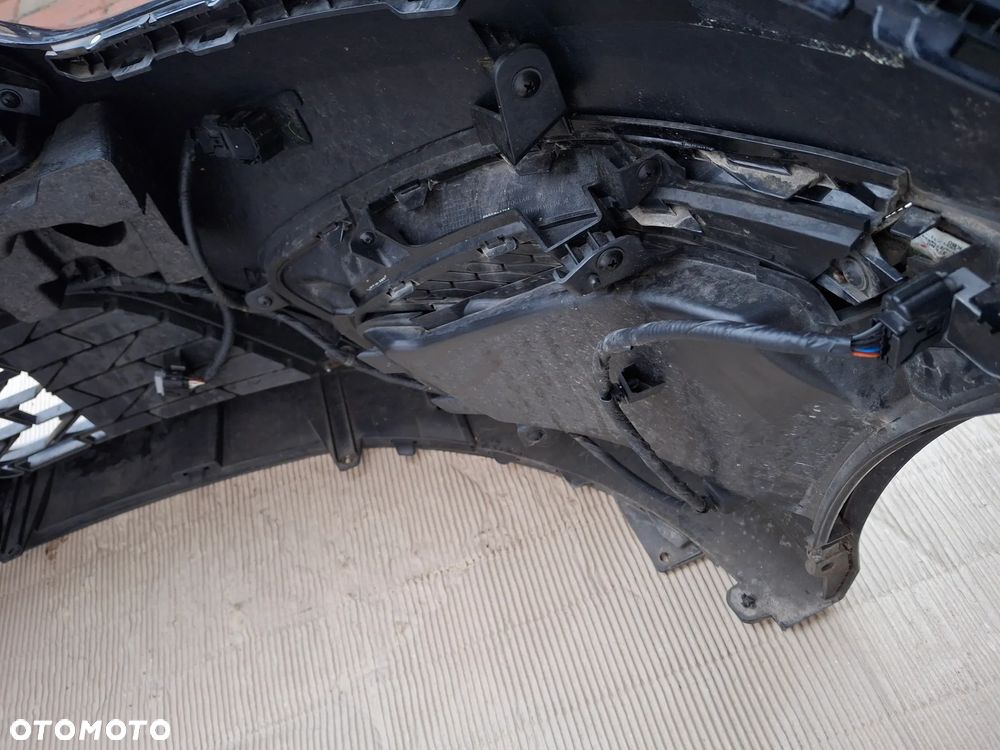 Kompletny zderzak przedni kia ceed III lift phev 2021 6pdc - 6